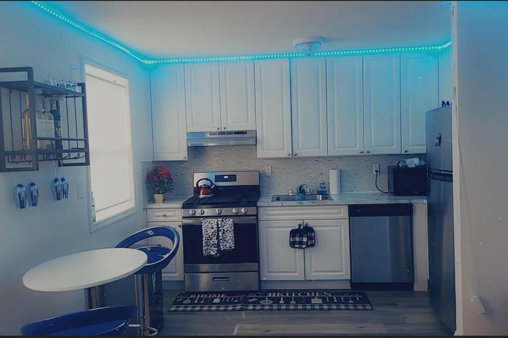 نيو يورك Townhouse Apartment In Oakland Gardens المظهر الخارجي الصورة