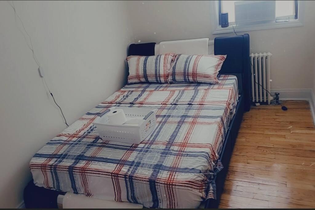 نيو يورك Townhouse Apartment In Oakland Gardens المظهر الخارجي الصورة
