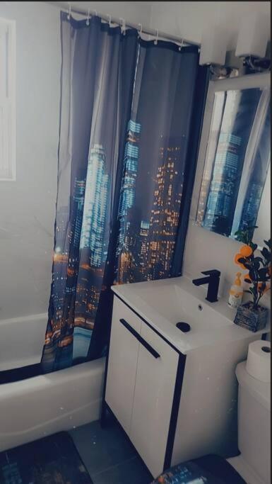 نيو يورك Townhouse Apartment In Oakland Gardens المظهر الخارجي الصورة